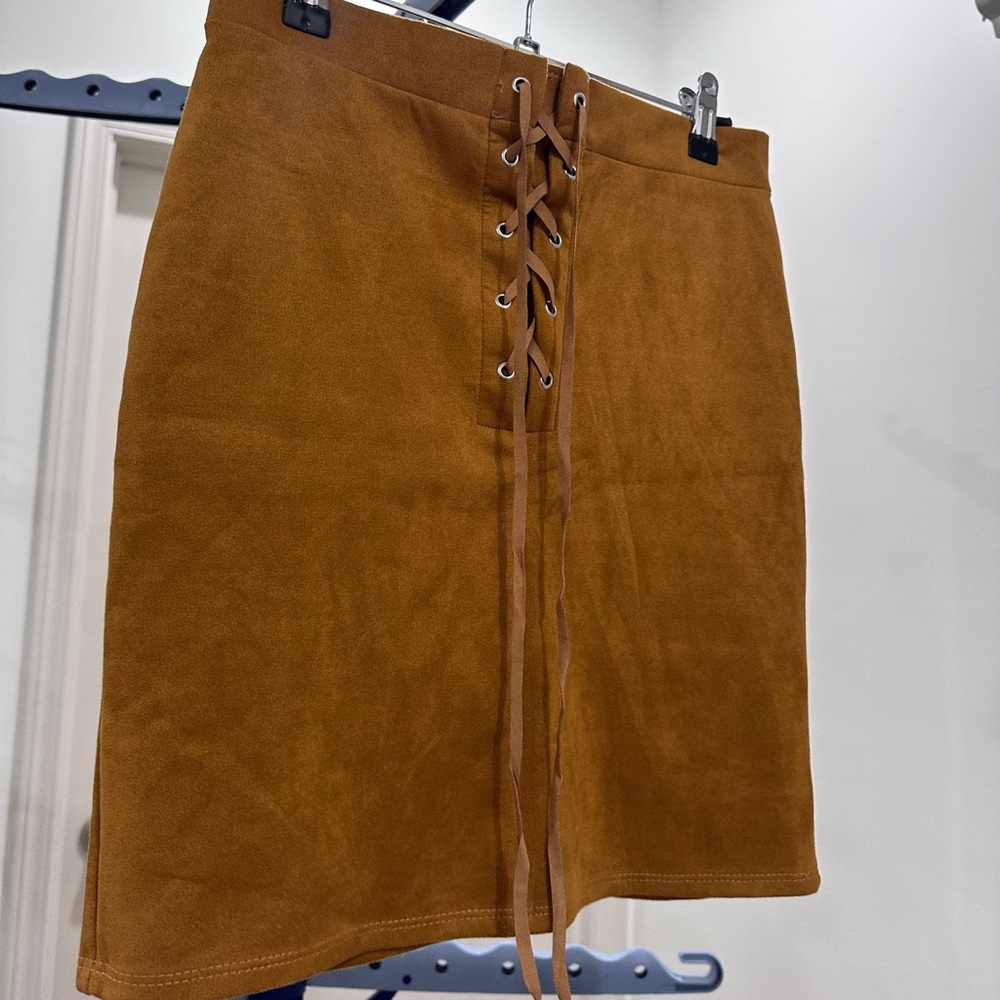 Windsor Size M Pencil Skirt